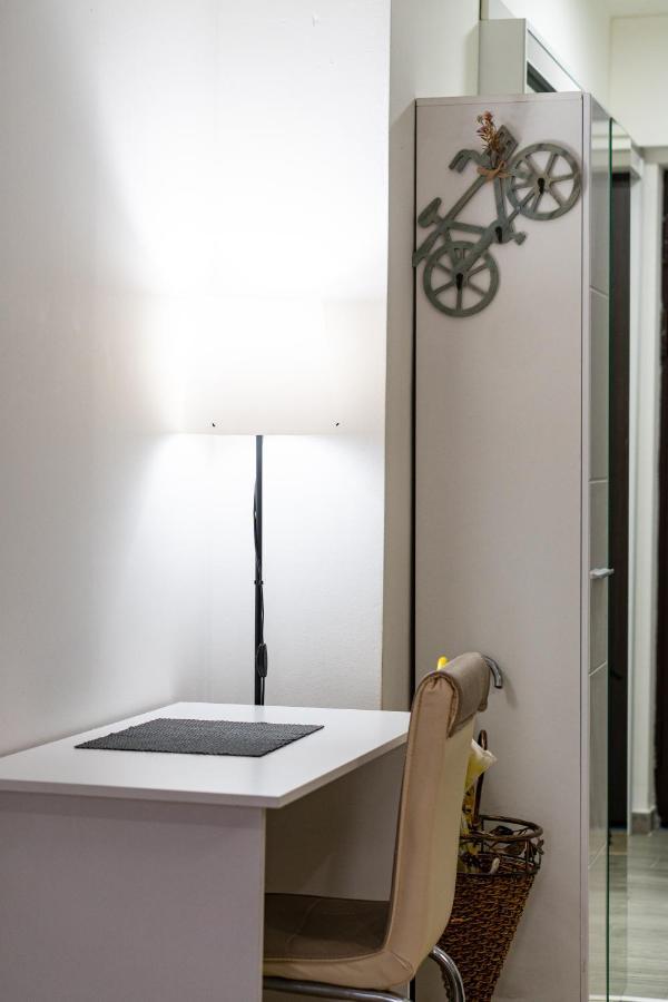 Luxury ǀ Apartments ǀ Residential Building ǀ Wifi Skopje Bagian luar foto